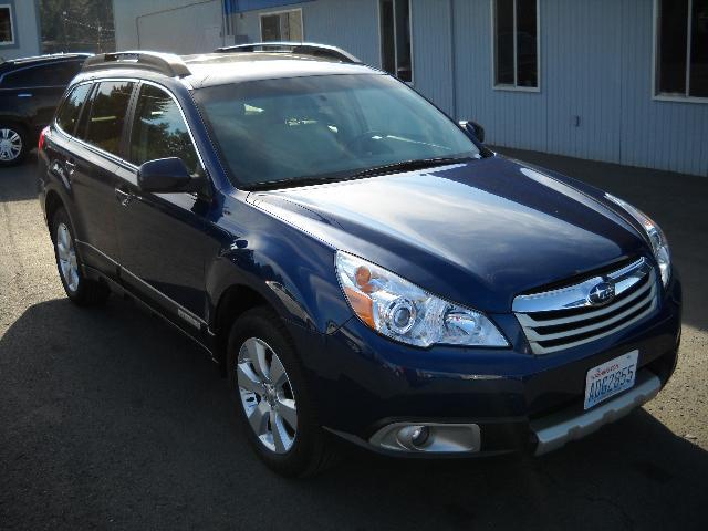 Subaru Outback SLT 25 Sport Utility