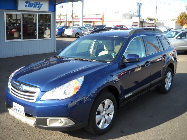 Subaru Outback 2010 photo 3