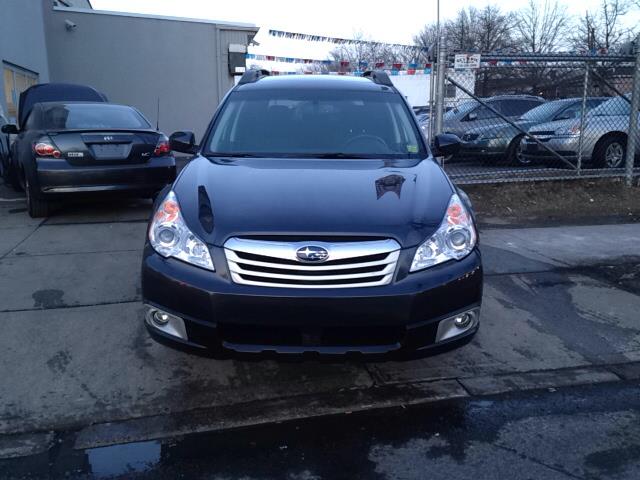 Subaru Outback 2011 photo 4