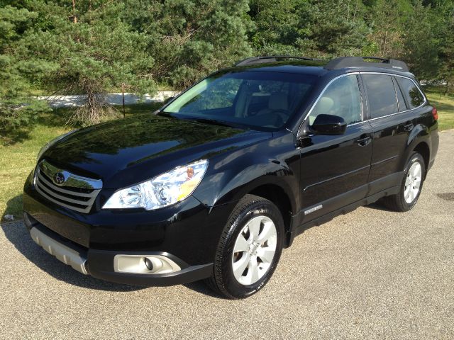 Subaru Outback 2011 photo 4