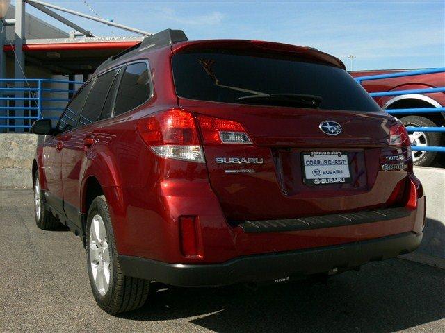 Subaru Outback 2011 photo 5