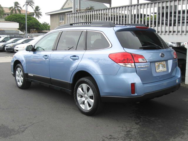 Subaru Outback 2011 photo 1