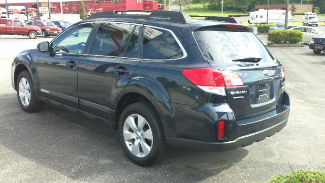 Subaru Outback 2012 photo 13