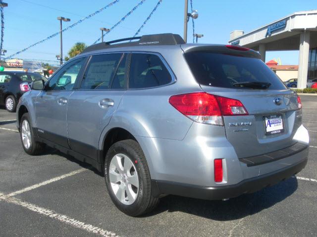 Subaru Outback 2012 photo 1