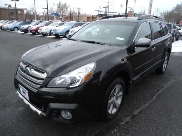 Subaru Outback 2013 photo 2