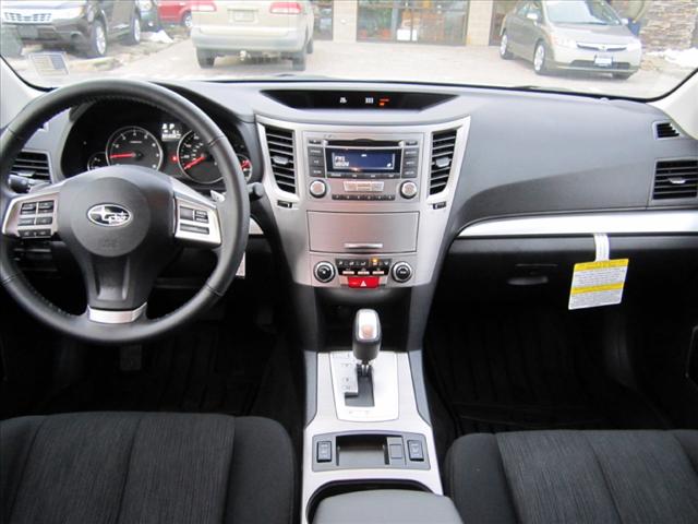 Subaru Outback 2013 photo 5