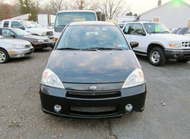 Suzuki Aerio 2003 photo 4