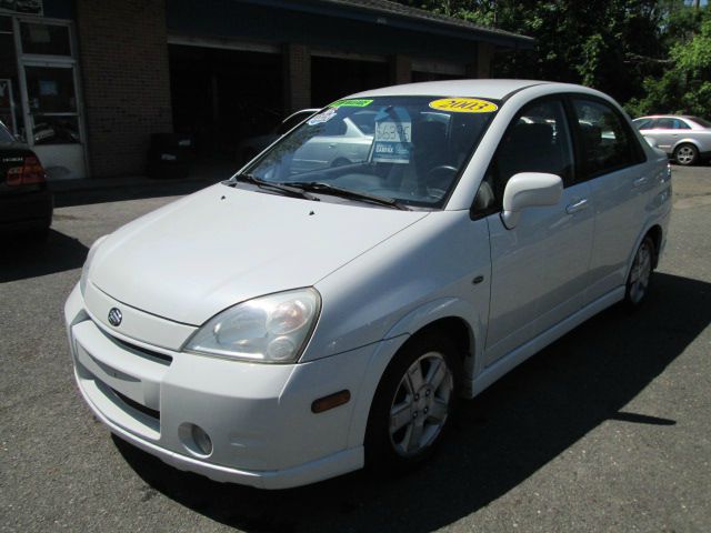 Suzuki Aerio 2003 photo 1