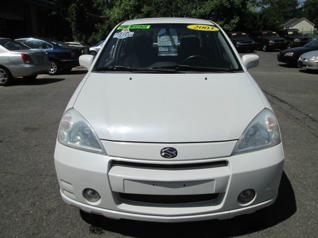 Suzuki Aerio 2003 photo 8