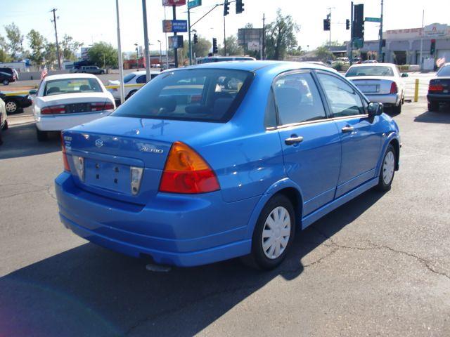 Suzuki Aerio 2004 photo 3