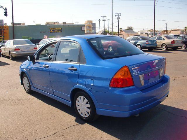 Suzuki Aerio 2004 photo 4