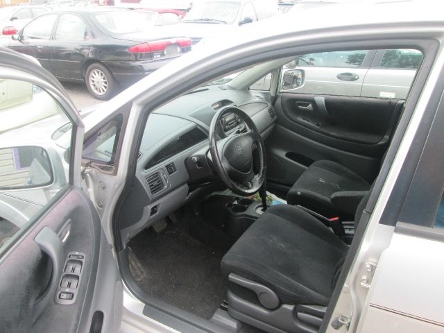 Suzuki Aerio 2004 photo 1