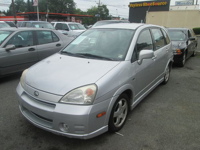 Suzuki Aerio 2004 photo 2