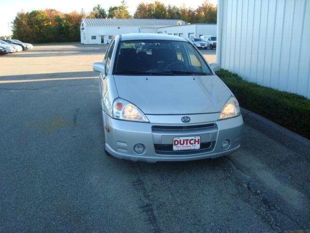 Suzuki Aerio 2004 photo 2