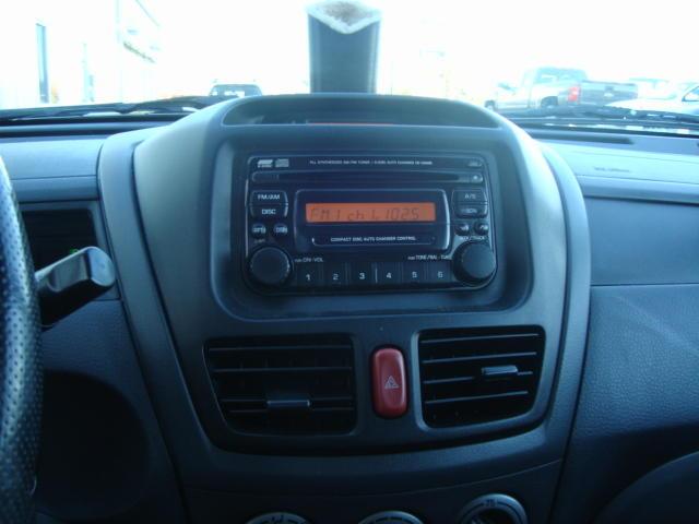 Suzuki Aerio 2004 photo 3