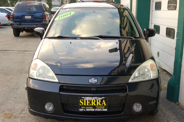 Suzuki Aerio 2004 photo 3