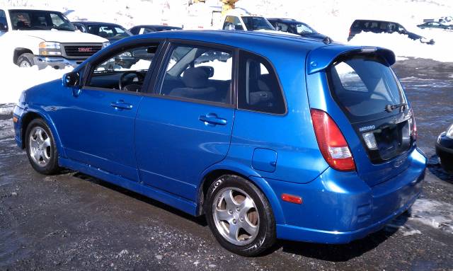 Suzuki Aerio 2004 photo 4