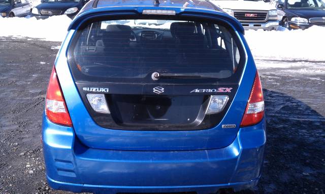 Suzuki Aerio 2004 photo 5