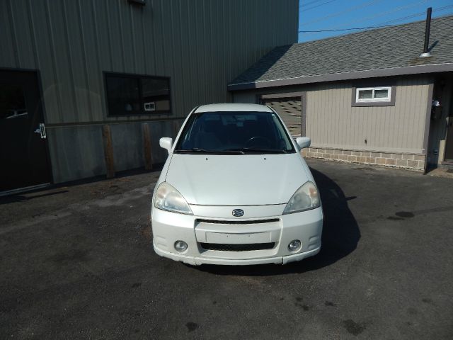 Suzuki Aerio 2004 photo 10