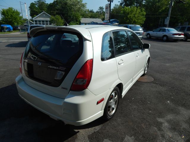 Suzuki Aerio 2004 photo 6