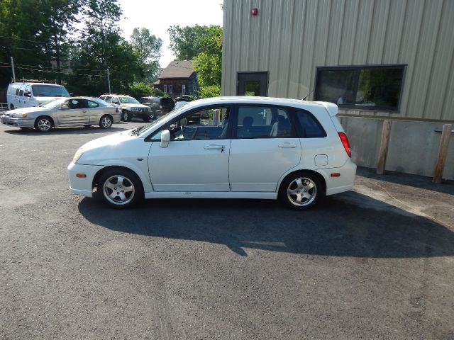 Suzuki Aerio 2004 photo 7