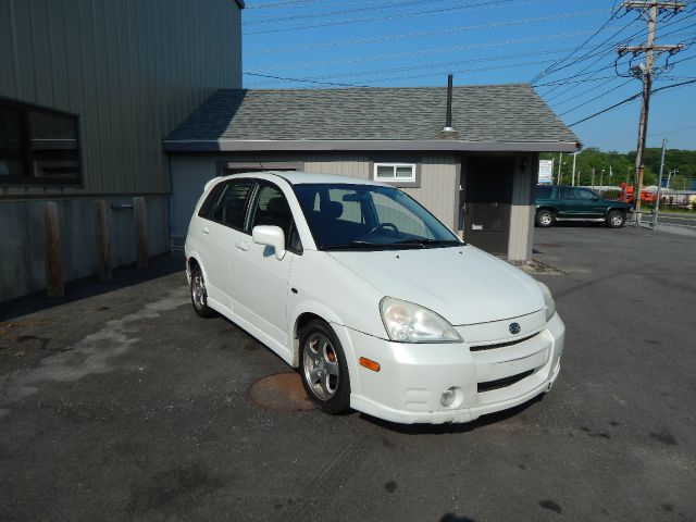 Suzuki Aerio 2004 photo 9