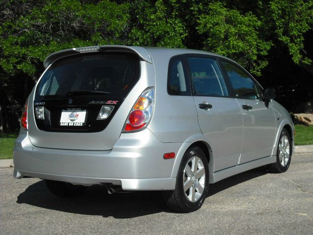 Suzuki Aerio 2006 photo 19