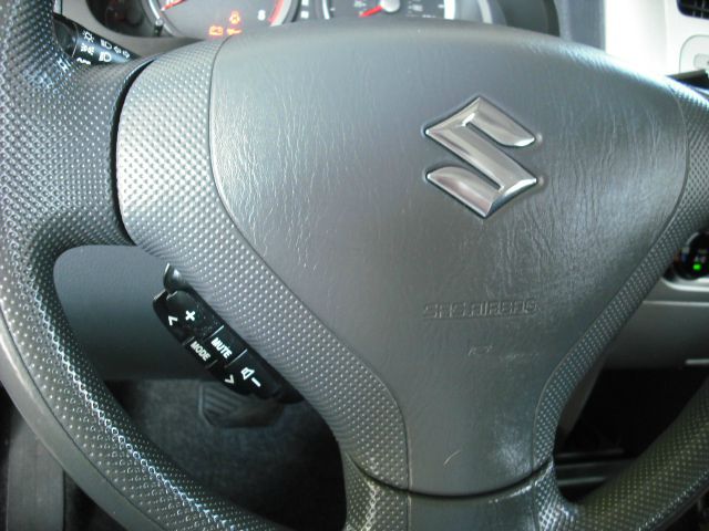 Suzuki Aerio 2006 photo 20