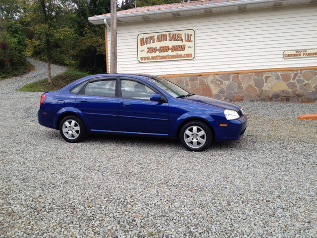 Suzuki Forenza 2004 photo 1