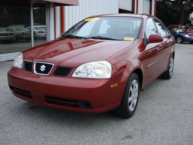 Suzuki Forenza 2004 photo 14