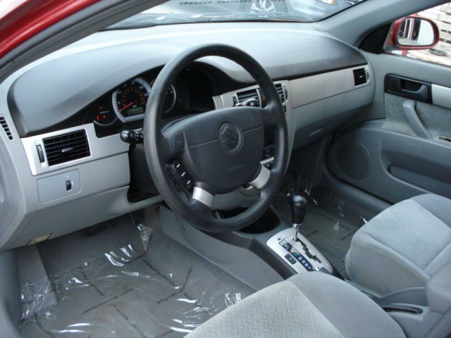 Suzuki Forenza 2004 photo 5