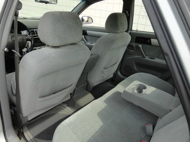 Suzuki Forenza 2004 photo 3