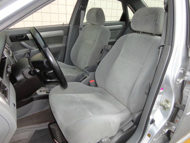 Suzuki Forenza 2004 photo 4