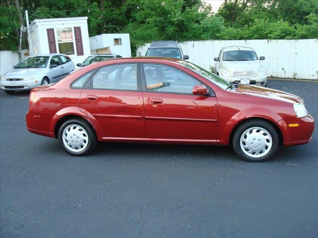 Suzuki Forenza XR Sedan