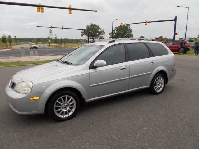 Suzuki Forenza 2005 photo 3