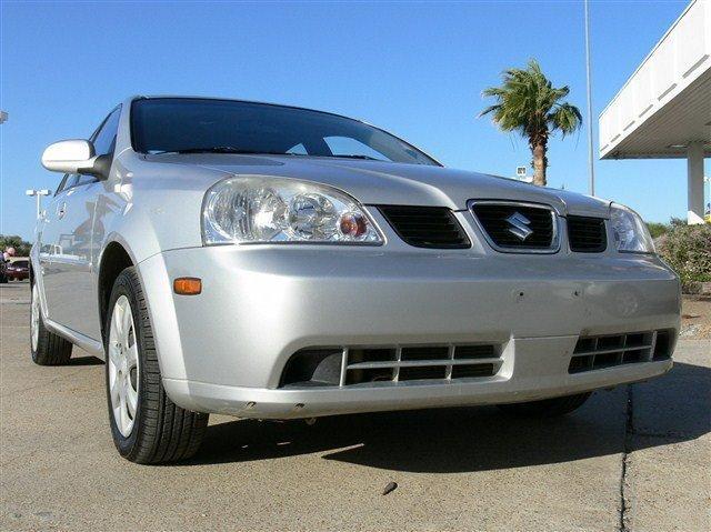 Suzuki Forenza XR Sedan