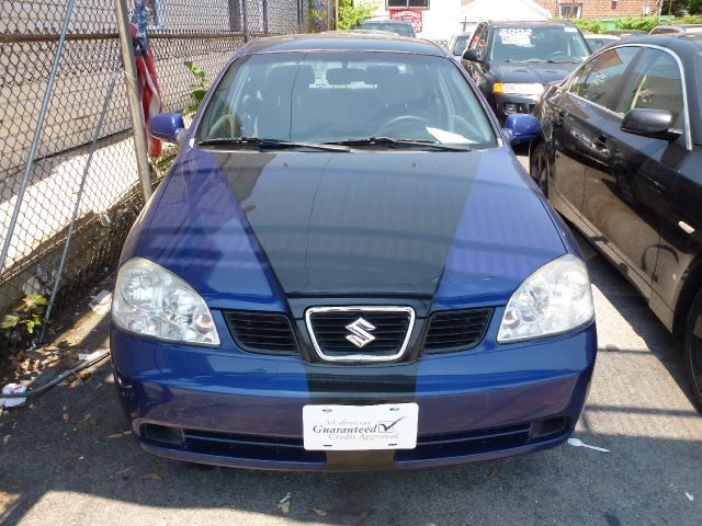 Suzuki Forenza 2005 photo 11