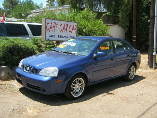 Suzuki Forenza 2005 photo 3