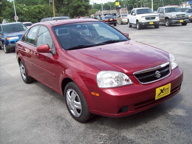 Suzuki Forenza 2006 photo 3