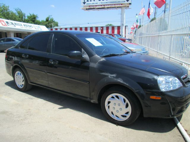 Suzuki Forenza 2006 photo 2