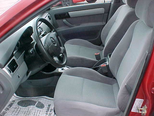 Suzuki Forenza 2006 photo 4