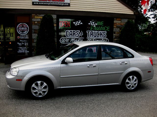 Suzuki Forenza 2006 photo 3