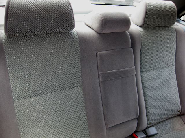 Suzuki Forenza 2006 photo 8