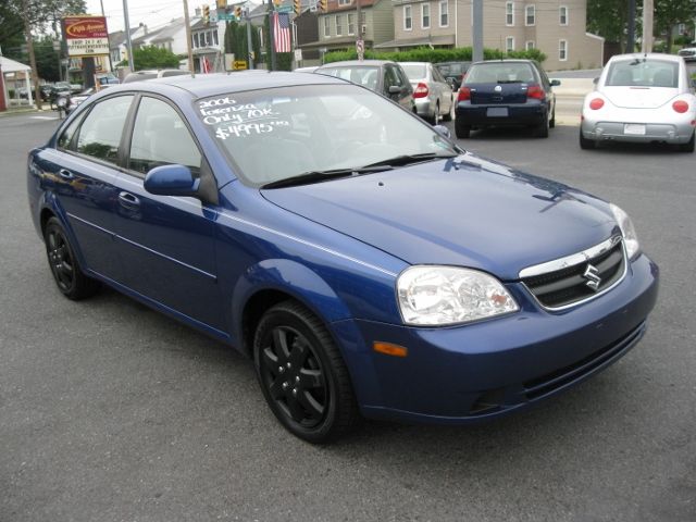 Suzuki Forenza 2006 photo 5