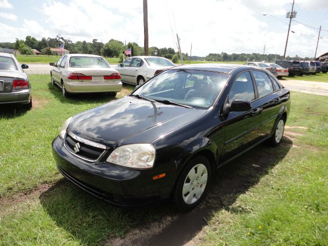 Suzuki Forenza 2006 photo 4