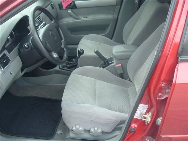 Suzuki Forenza 2006 photo 20