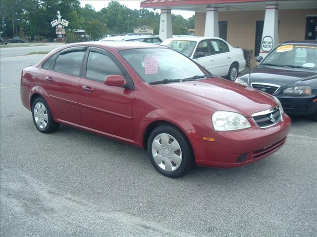 Suzuki Forenza 2006 photo 26