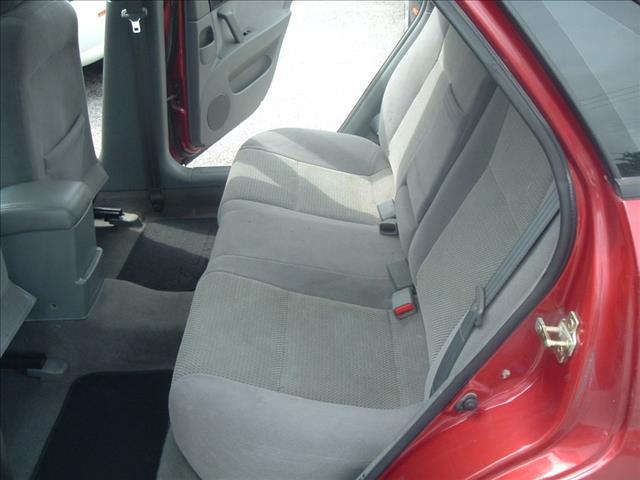 Suzuki Forenza 2006 photo 29