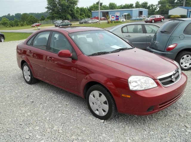 Suzuki Forenza 2007 photo 2