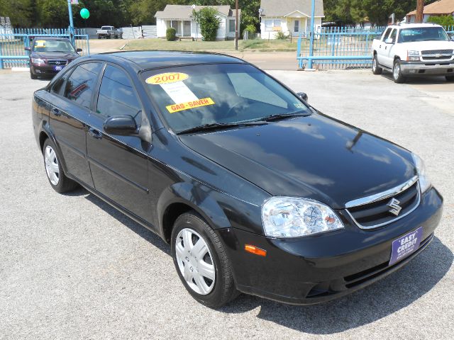 Suzuki Forenza 2007 photo 4